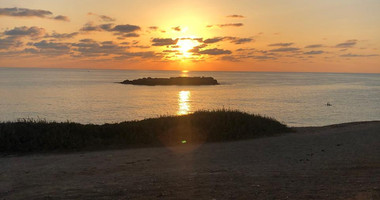 Luxurious Four Bedroom Seafront Villa – Unobstructed Views & Premium Living for Sale