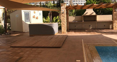 Luxurious Four Bedroom Seafront Villa – Unobstructed Views & Premium Living for Sale