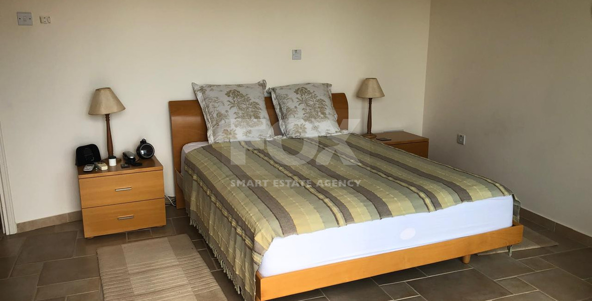 Luxurious Four Bedroom Seafront Villa – Unobstructed Views & Premium Living for Sale