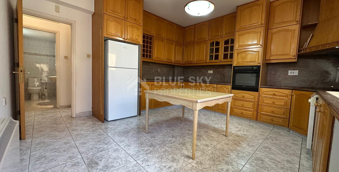 For Rent: Spacious Three-Bedroom Apartment in Tsireio, Limassol – Ideal Location & Comfort