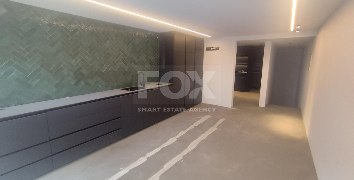Prime 100 sq.m. Shop / Office for Rent in Tsiflikoudia