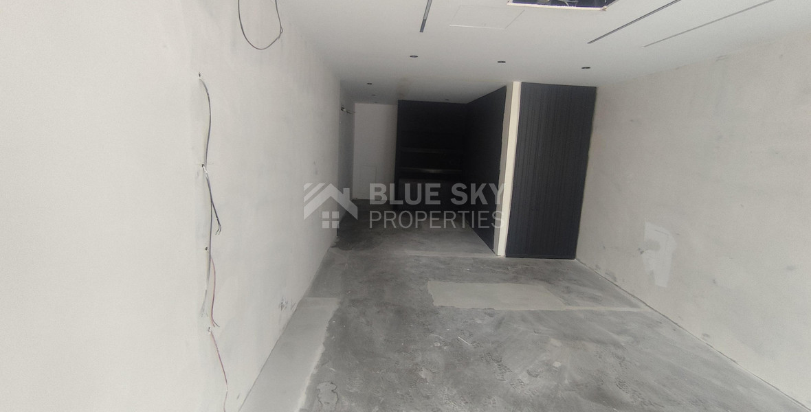 Prime 100 sq.m. Shop / Office for Rent in Tsiflikoudia