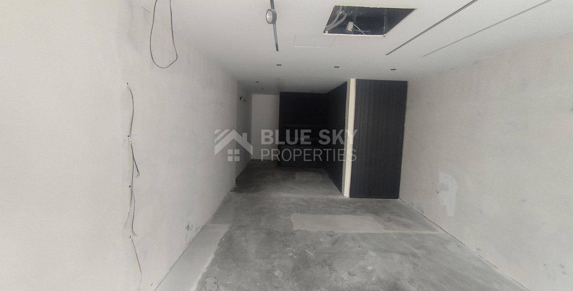 Prime 100 sq.m. Shop / Office for Rent in Tsiflikoudia