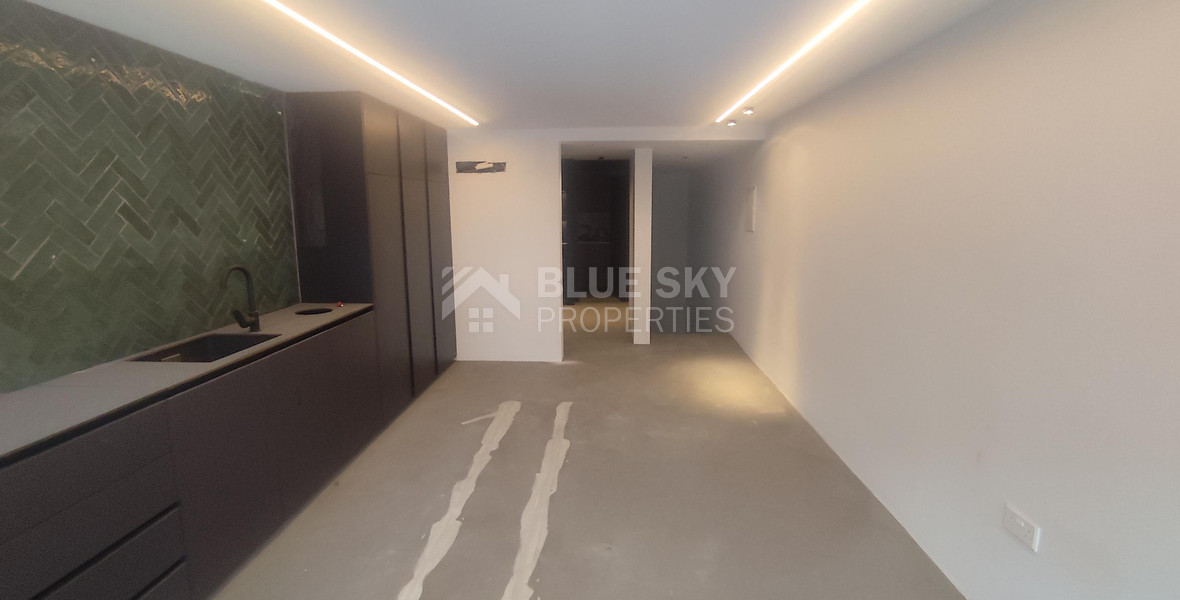Prime 100 sq.m. Shop / Office for Rent in Tsiflikoudia