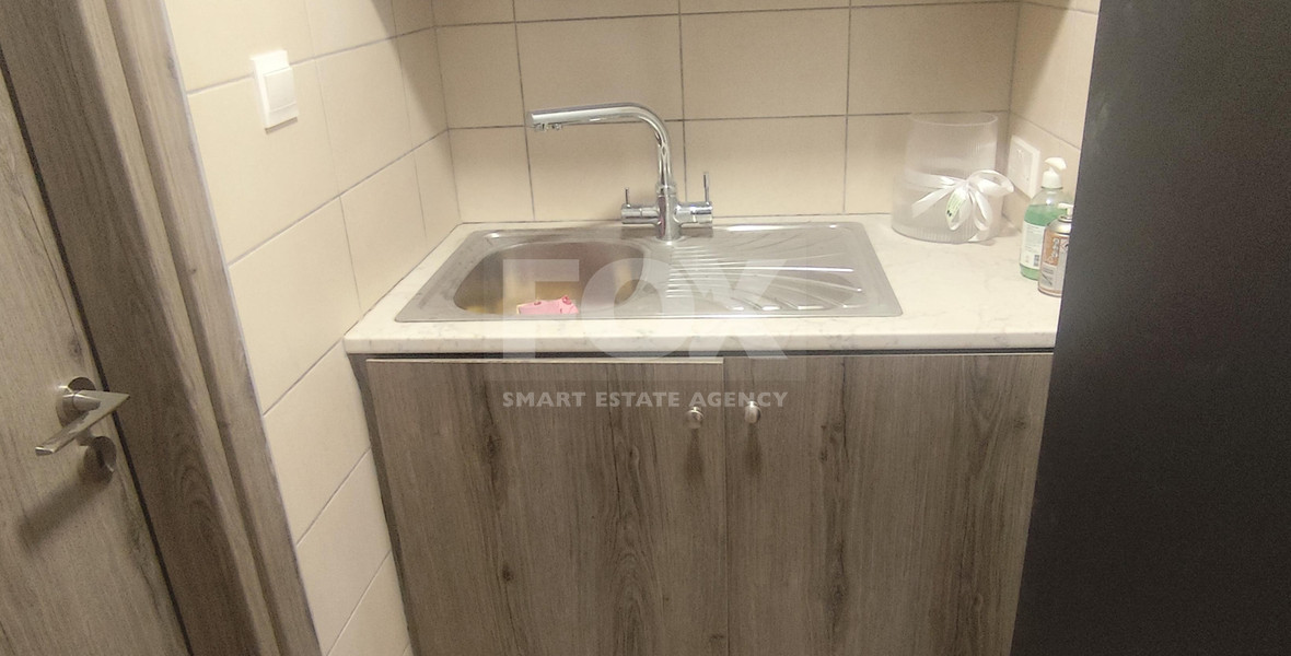 Prime 100 sq.m. Shop / Office for Rent in Tsiflikoudia