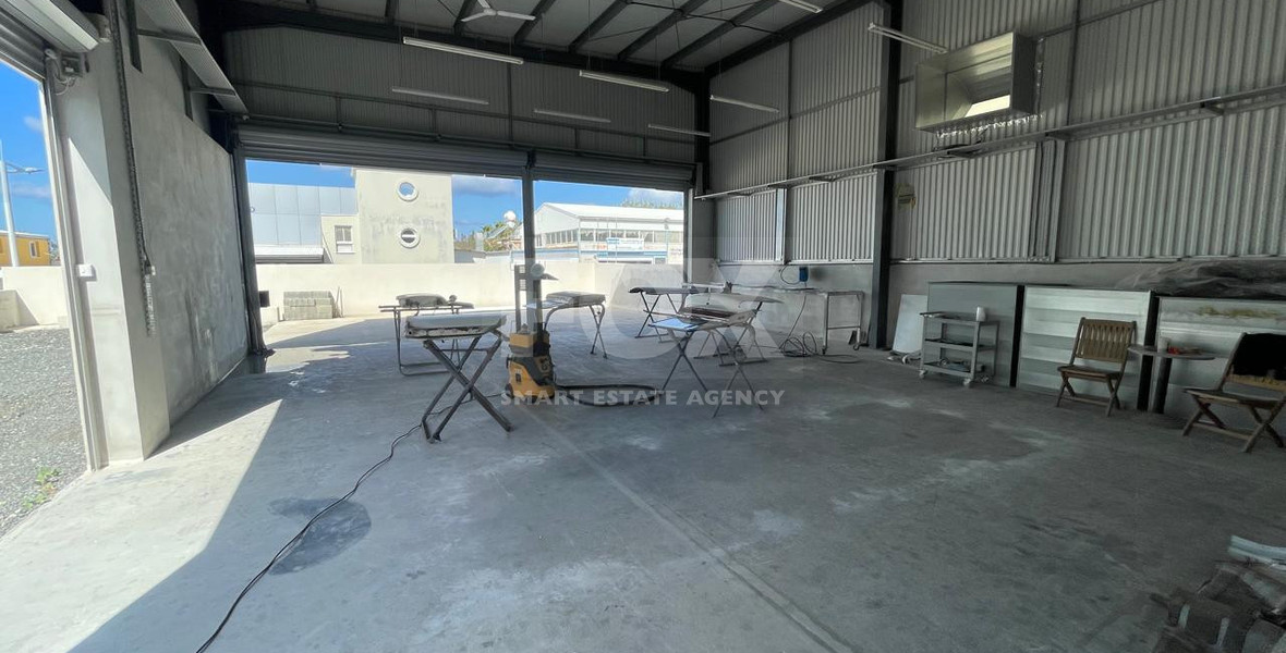 Industrial Building for Rent in Vibrant Geroskipou Area