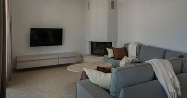 Renovated Three-Bedroom Top Floor Apartment for Rent in Petrou & Pavlou, Limassol