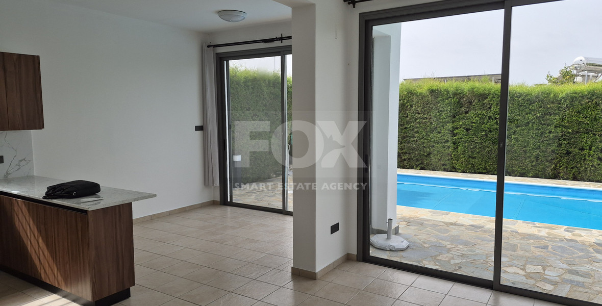 Detached Two Bedroom Villa in Mesa Chorio For Rent
