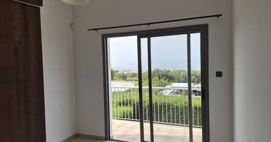 Detached Two Bedroom Villa in Mesa Chorio For Rent