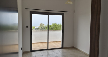 Detached Two Bedroom Villa in Mesa Chorio For Rent