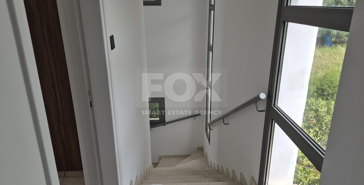 Detached Two Bedroom Villa in Mesa Chorio For Rent