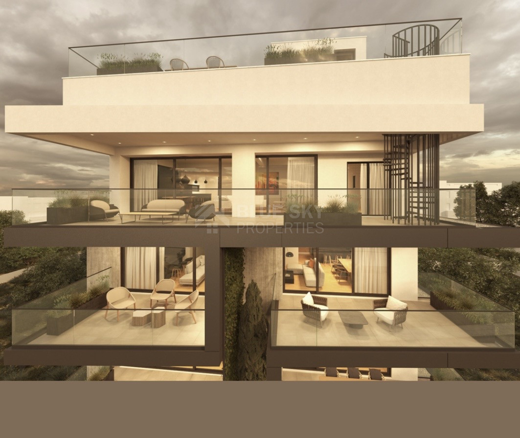 RENT: NEW EXCLUSIVE 3 BEDROOM & 3 BATHROOM FURNISHED PENTHOUSE WITH PRIVATE ROOF TOP SWIMMING POOL IN PRIME CITY LOCATION .I