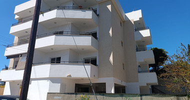 Top floor Apartment with Two Bedrooms For Rent in Agios Athanasios