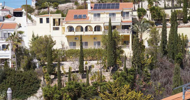 Luxury Five Bedroom Detached Villa with Panoramic Sea Views in Tala For Sale