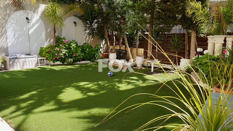 Commercial properties 340 m² for sale in Tala, Paphos, Cyprus
