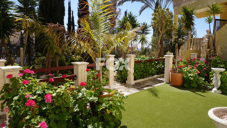 Commercial properties 340 m² for sale in Tala, Paphos, Cyprus