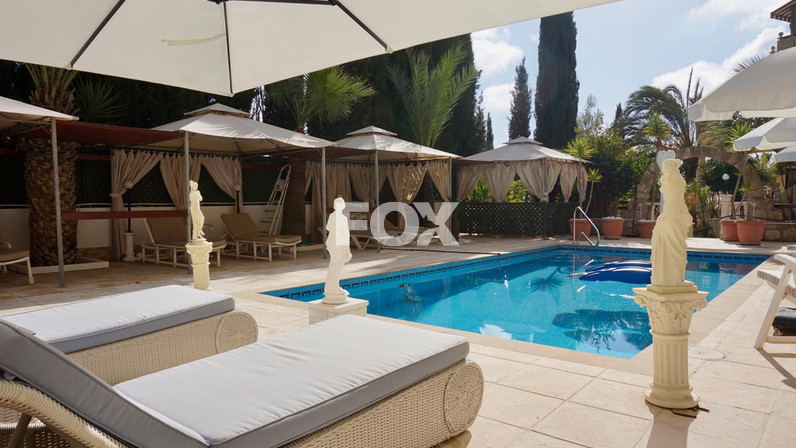 Commercial properties 340 m² for sale in Tala, Paphos, Cyprus