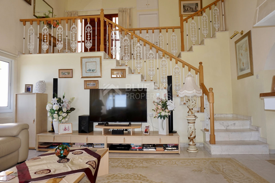 Luxury Five Bedroom Detached Villa with Panoramic Sea Views in Tala For Sale