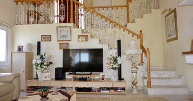 Luxury Five Bedroom Detached Villa with Panoramic Sea Views in Tala For Sale