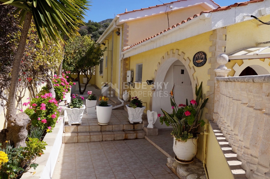 Luxury Five Bedroom Detached Villa with Panoramic Sea Views in Tala For Sale