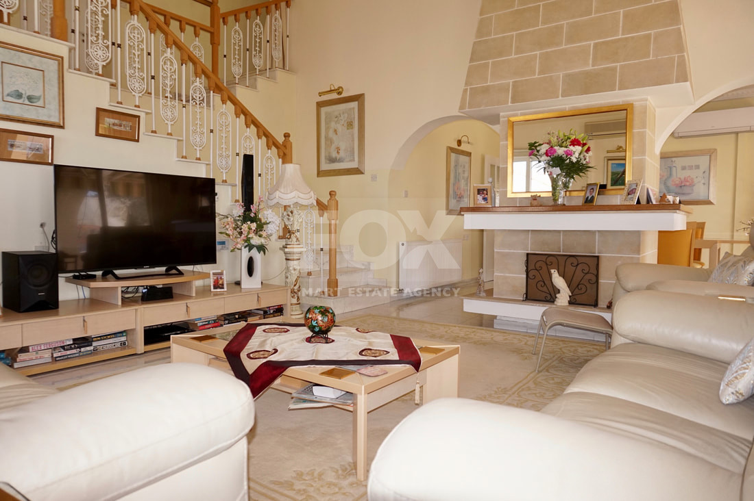 Luxury Five Bedroom Detached Villa with Panoramic Sea Views in Tala For Sale
