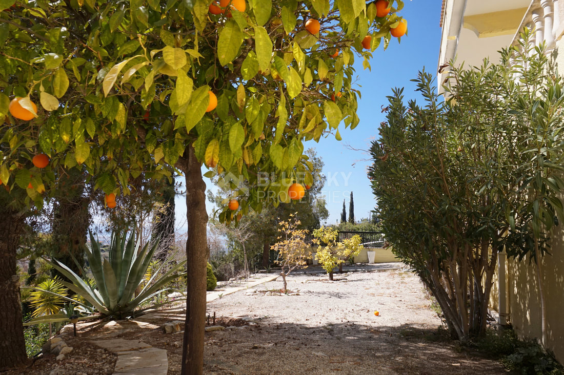 Luxury Five Bedroom Detached Villa with Panoramic Sea Views in Tala For Sale