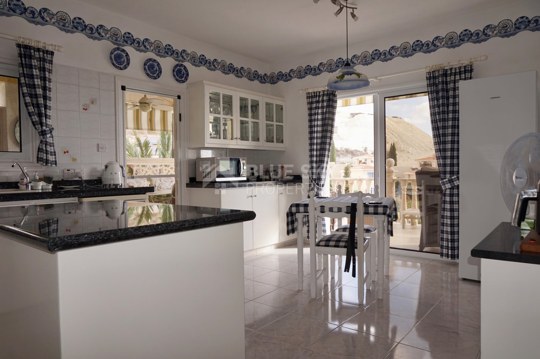 Luxury Five Bedroom Detached Villa with Panoramic Sea Views in Tala For Sale