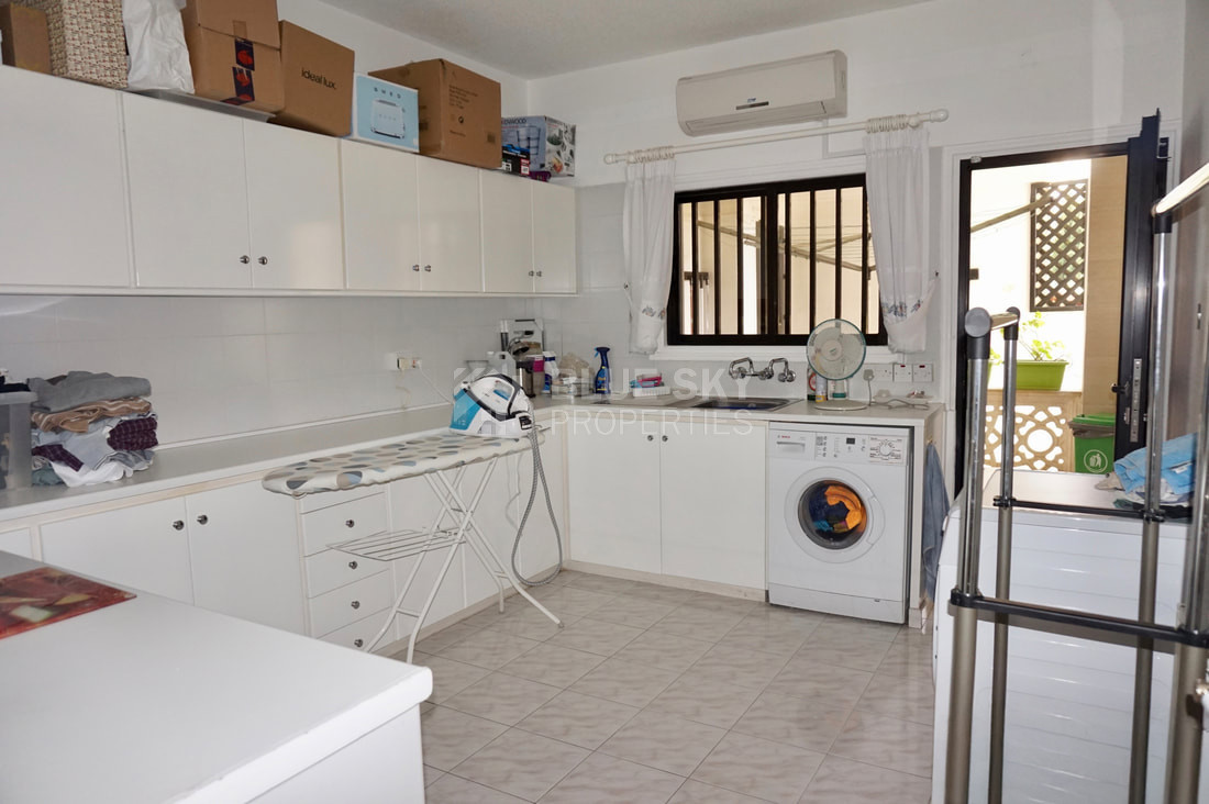 Luxury Five Bedroom Detached Villa with Panoramic Sea Views in Tala For Sale