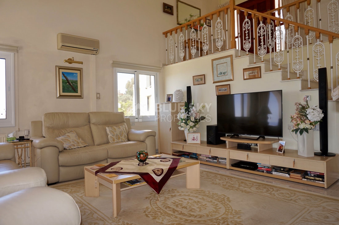 Luxury Five Bedroom Detached Villa with Panoramic Sea Views in Tala For Sale
