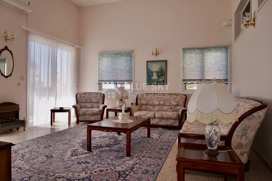 Luxury Five Bedroom Detached Villa with Panoramic Sea Views in Tala For Sale