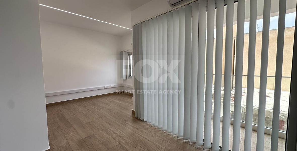 Modern Fully Renovated Open-Plan Office for Rent – Limassol, Tsiflikoudia