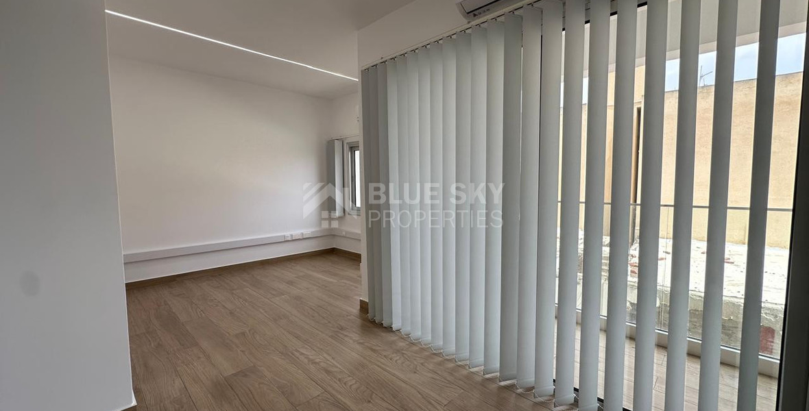 Modern Fully Renovated Open-Plan Office for Rent – Limassol, Tsiflikoudia