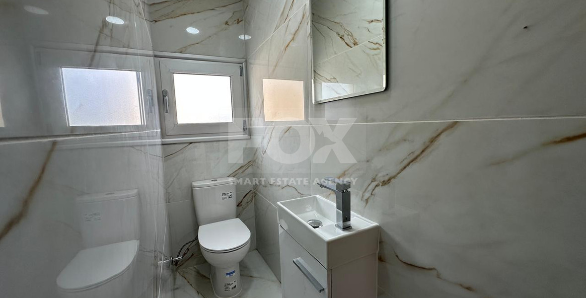 Modern Fully Renovated Open-Plan Office for Rent – Limassol, Tsiflikoudia