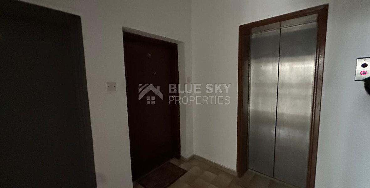 Modern Fully Renovated Open-Plan Office for Rent – Limassol, Tsiflikoudia