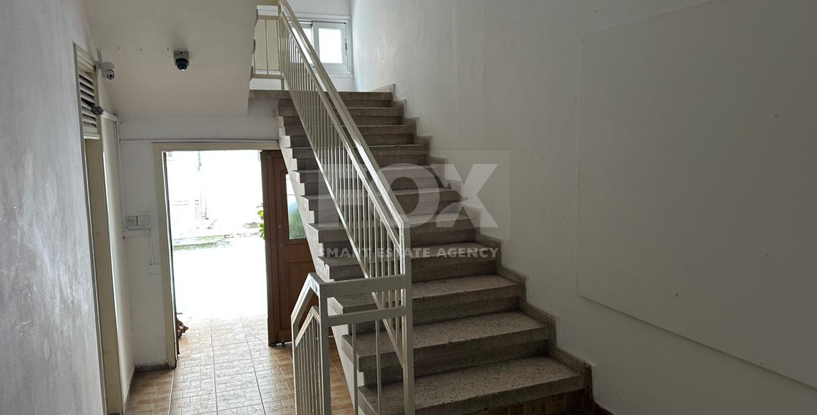 Modern Fully Renovated Open-Plan Office for Rent – Limassol, Tsiflikoudia