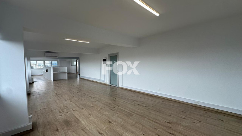 Офис 180 м² в аренду в Tsiflikoudia, Limassol, Cyprus