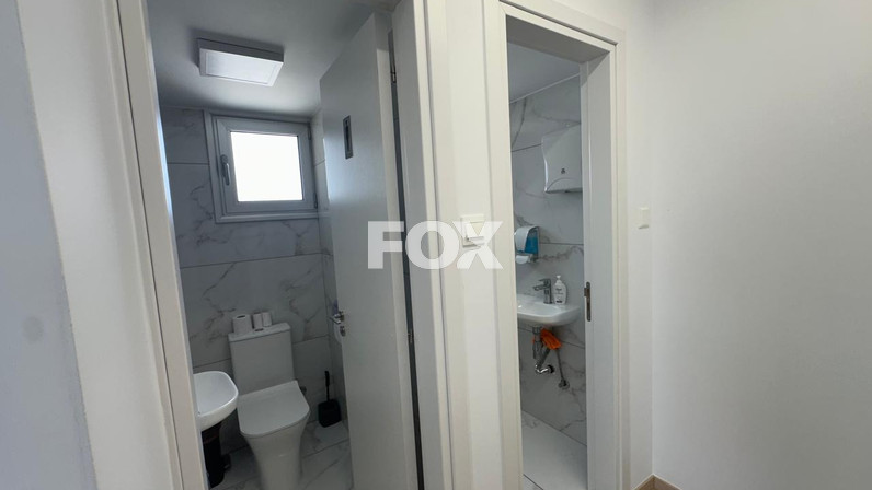 Офис 180 м² в аренду в Tsiflikoudia, Limassol, Cyprus