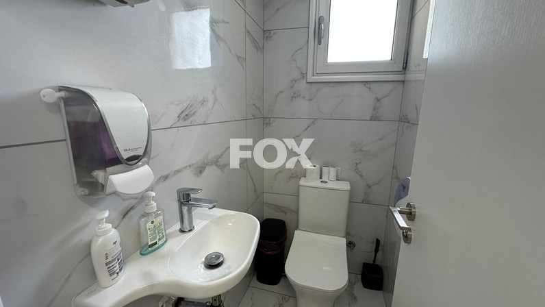 Офис 180 м² в аренду в Tsiflikoudia, Limassol, Cyprus