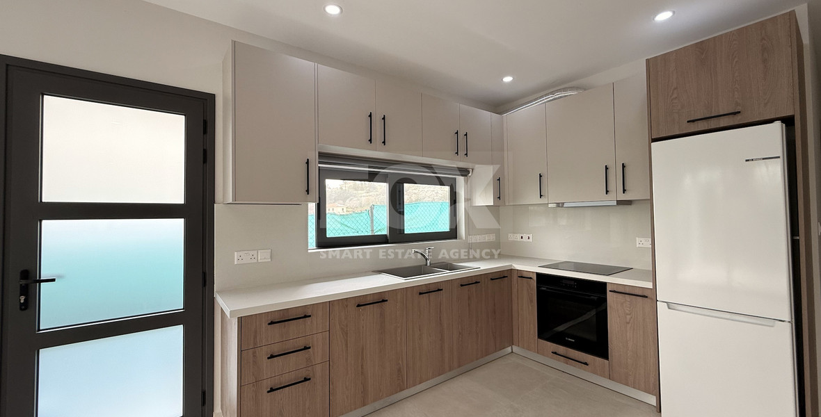 Modern Detached Bungalow with Large Plot for rent in Pyrgos