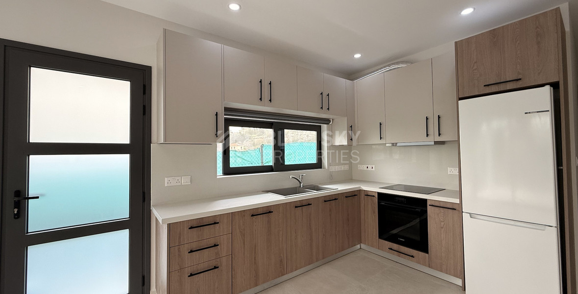 Modern Detached Bungalow with Large Plot for rent in Pyrgos