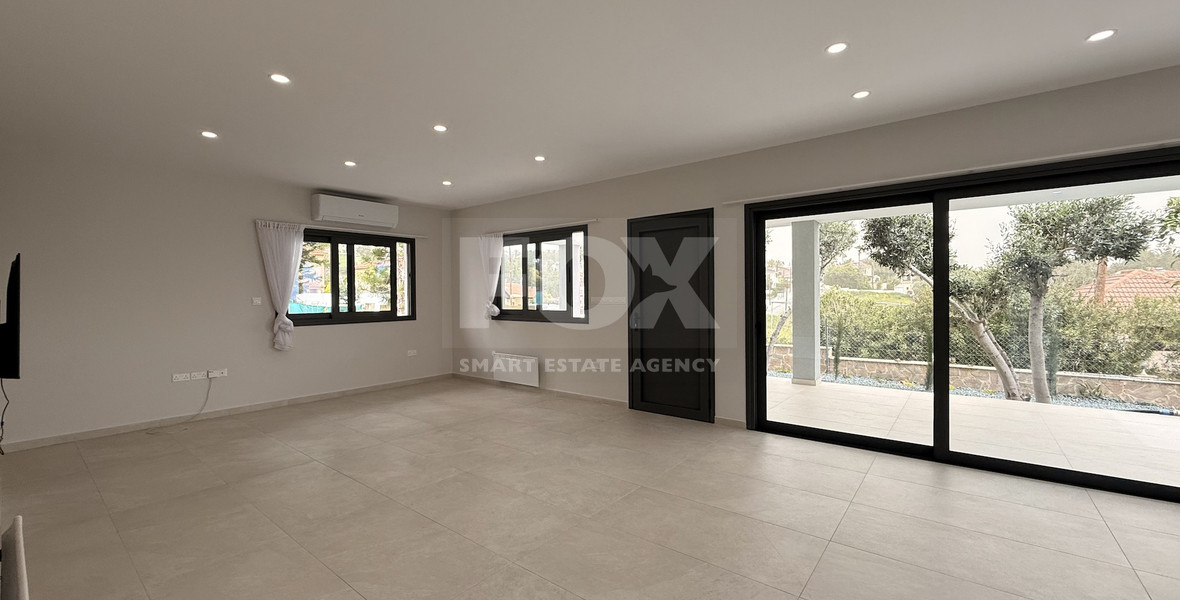 Modern Detached Bungalow with Large Plot for rent in Pyrgos