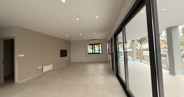 Modern Detached Bungalow with Large Plot for rent in Pyrgos