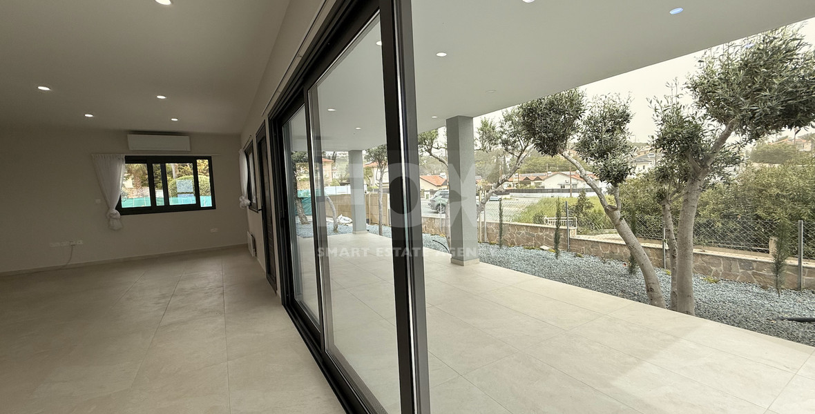 Modern Detached Bungalow with Large Plot for rent in Pyrgos