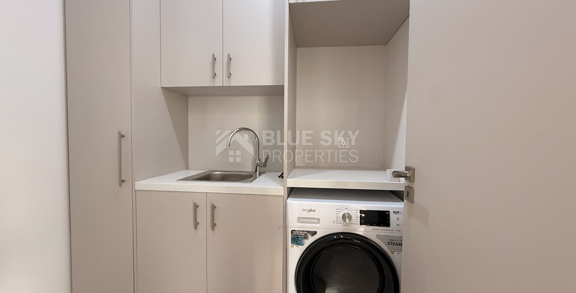 Modern Detached Bungalow with Large Plot for rent in Pyrgos