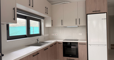 Modern Detached Bungalow with Large Plot for rent in Pyrgos