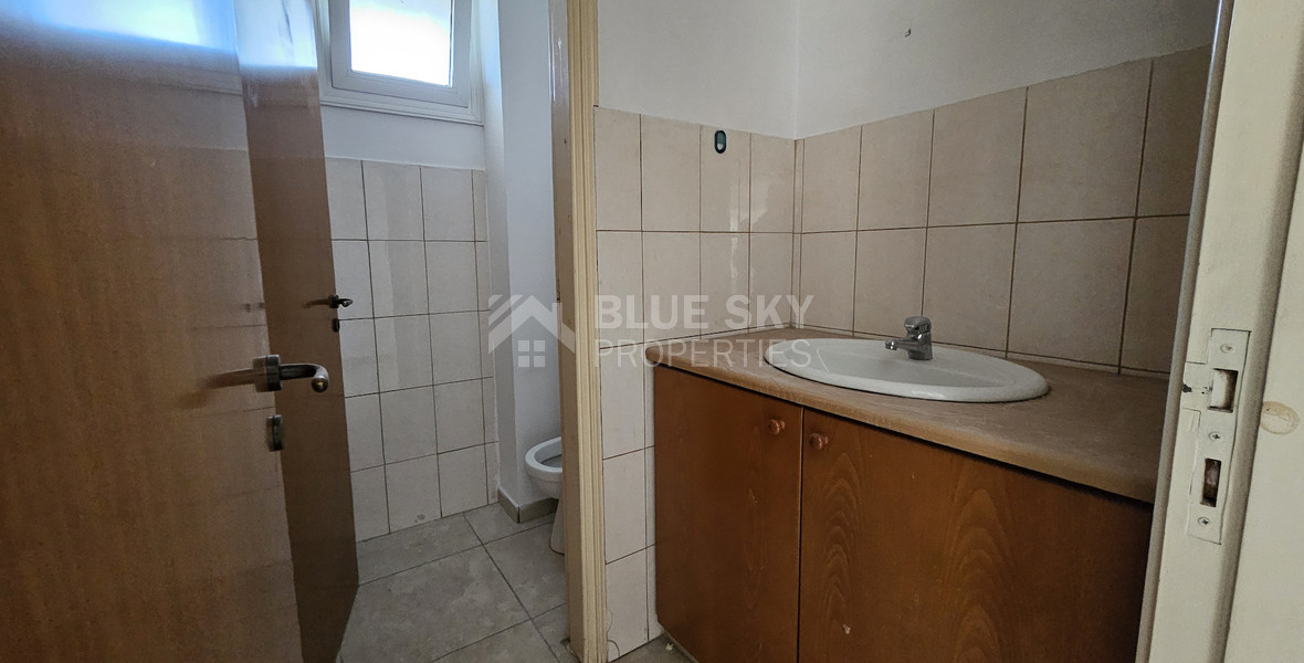 For Rent Shop-Showroom in Kato Polemidia area