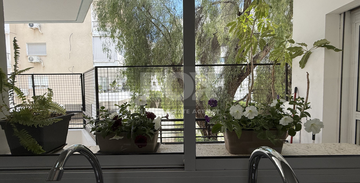 Fully Furnished Three Bedroom Apartment For Rent in Mesa Geitonia