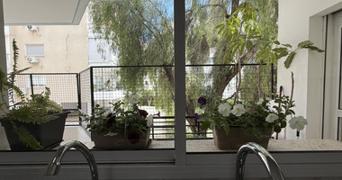 Fully Furnished Three Bedroom Apartment For Rent in Mesa Geitonia