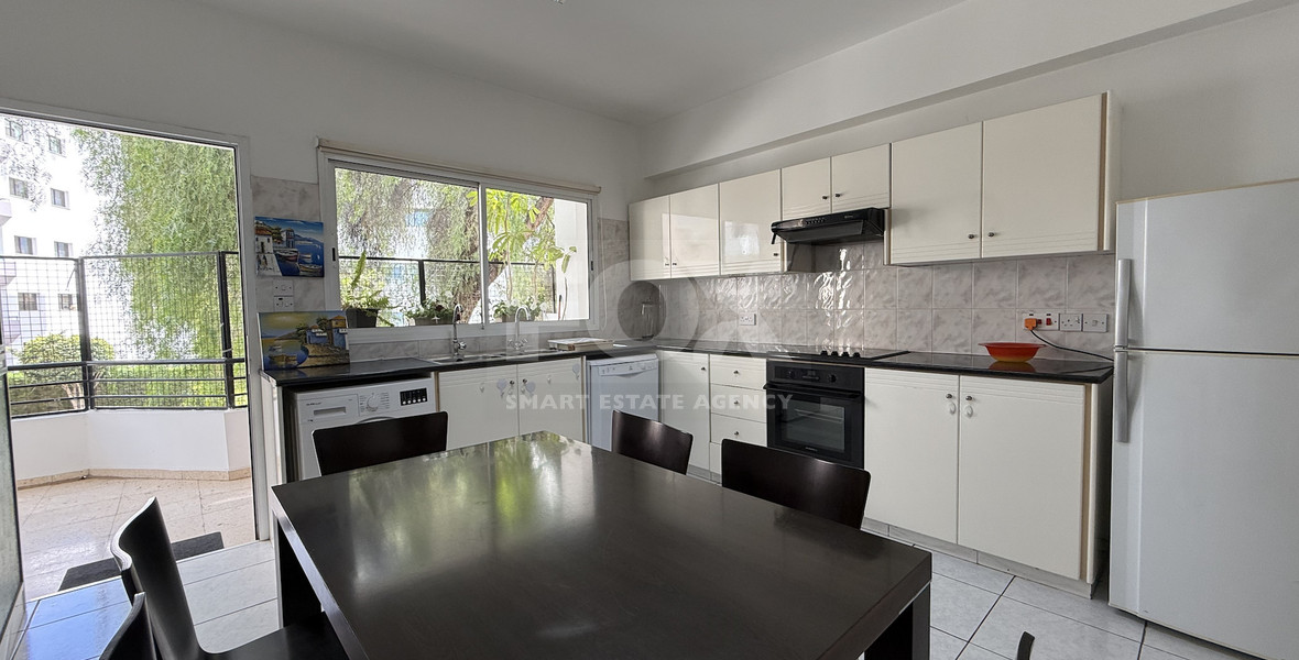 Fully Furnished Three Bedroom Apartment For Rent in Mesa Geitonia