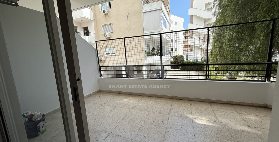 Fully Furnished Three Bedroom Apartment For Rent in Mesa Geitonia